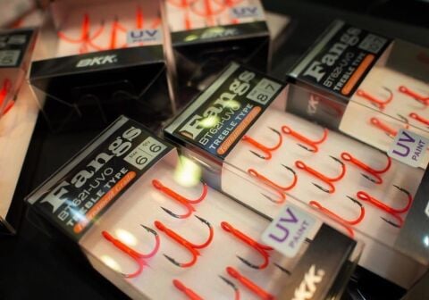 BKK Fangs BT621-UVO UV Boyalı Üçlü İğne