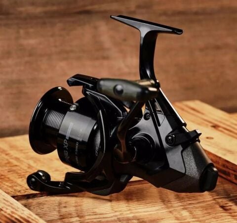 Okuma Dyna Drag XP-7000 Baitfeeder Olta Makinesi