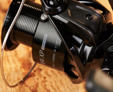 Okuma Dyna Drag XP-7000 Baitfeeder Olta Makinesi