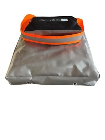 NaniwaOsakaShi  Balık Ve Malzeme Çantası