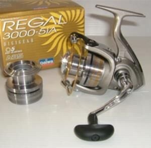 Daiwa Regal 2000-5iA Spinning Makina